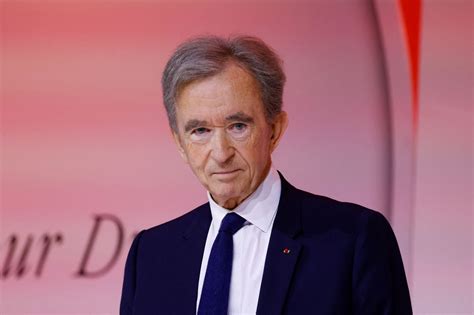 does bernard arnault own gucci|who is fendi owned by.